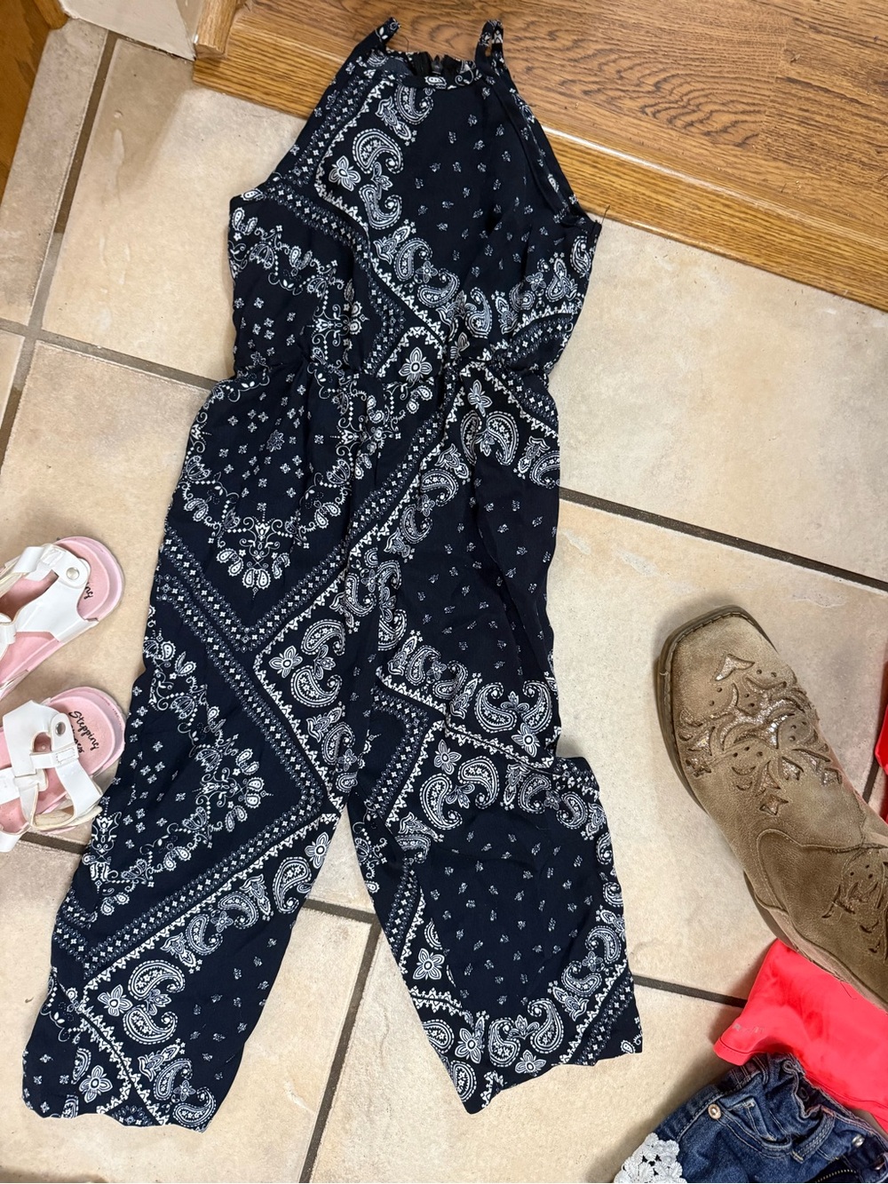 SHEIN Black Paisley Halter Jumpsuit for Kids